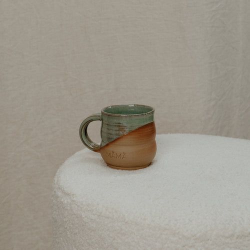 MĀMĀ Mug