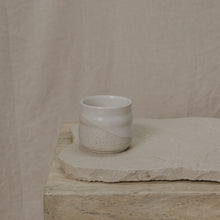 Load image into Gallery viewer, Mothers Tumbler - White